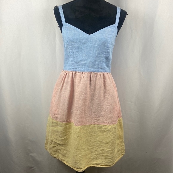 Cynthia Rowley Dresses & Skirts - Cynthia Rowley 100% Linen 3 Colored Dress with Pockets